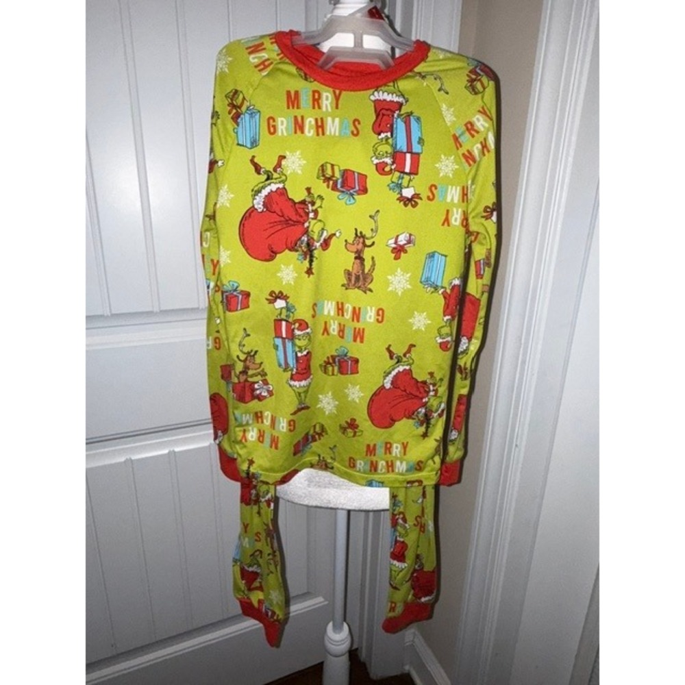 Dr Seuss The Grinch Merry Grinchmas Pajamas Set Kids Size 12 Green Red LZ42912SC